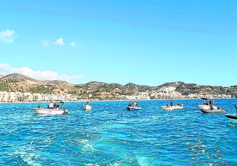 Protesta naval en Almuñécar para defender la pesca recreativa